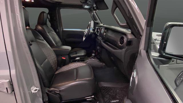 Used 2022 Jeep Wrangler Unlimited Sahara AWD/4WD image 23