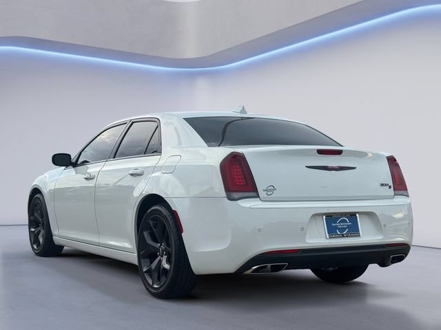 Used 2023 Chrysler 300 S RWD image 6