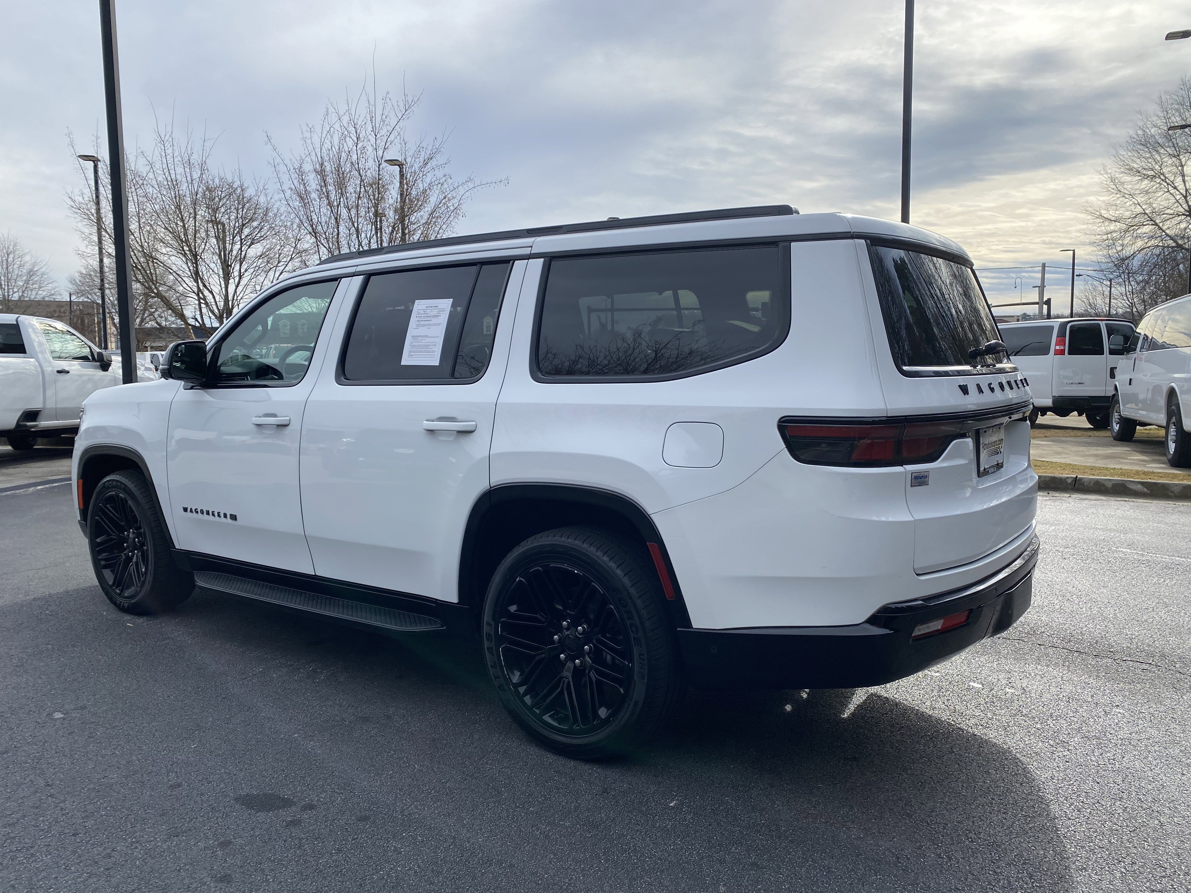 Used 2023 Jeep Wagoneer Series II image 7