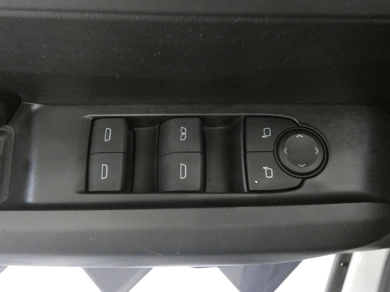 Used 2024 Chevrolet Colorado LT w/ LT Convenience Package II AWD/4WD image 17