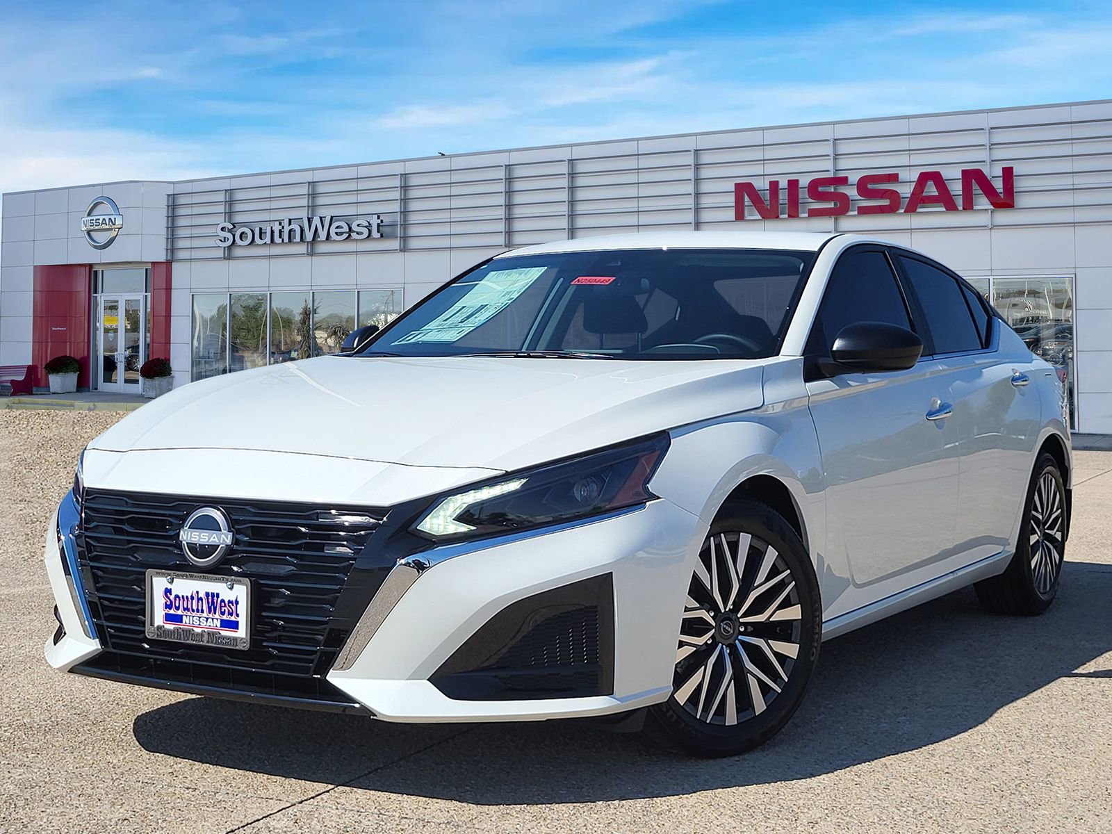 New 2025 Nissan Altima 2.5 SV