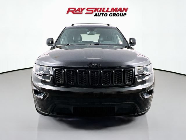 Used 2019 Jeep Grand Cherokee Altitude AWD/4WD image 2