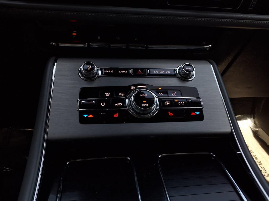 Used 2021 Lincoln Aviator Reserve RWD image 9