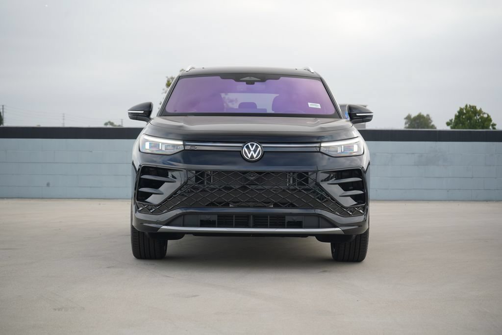 New 2026 Volkswagen Tiguan SEL R-Line AWD/4WD image 5