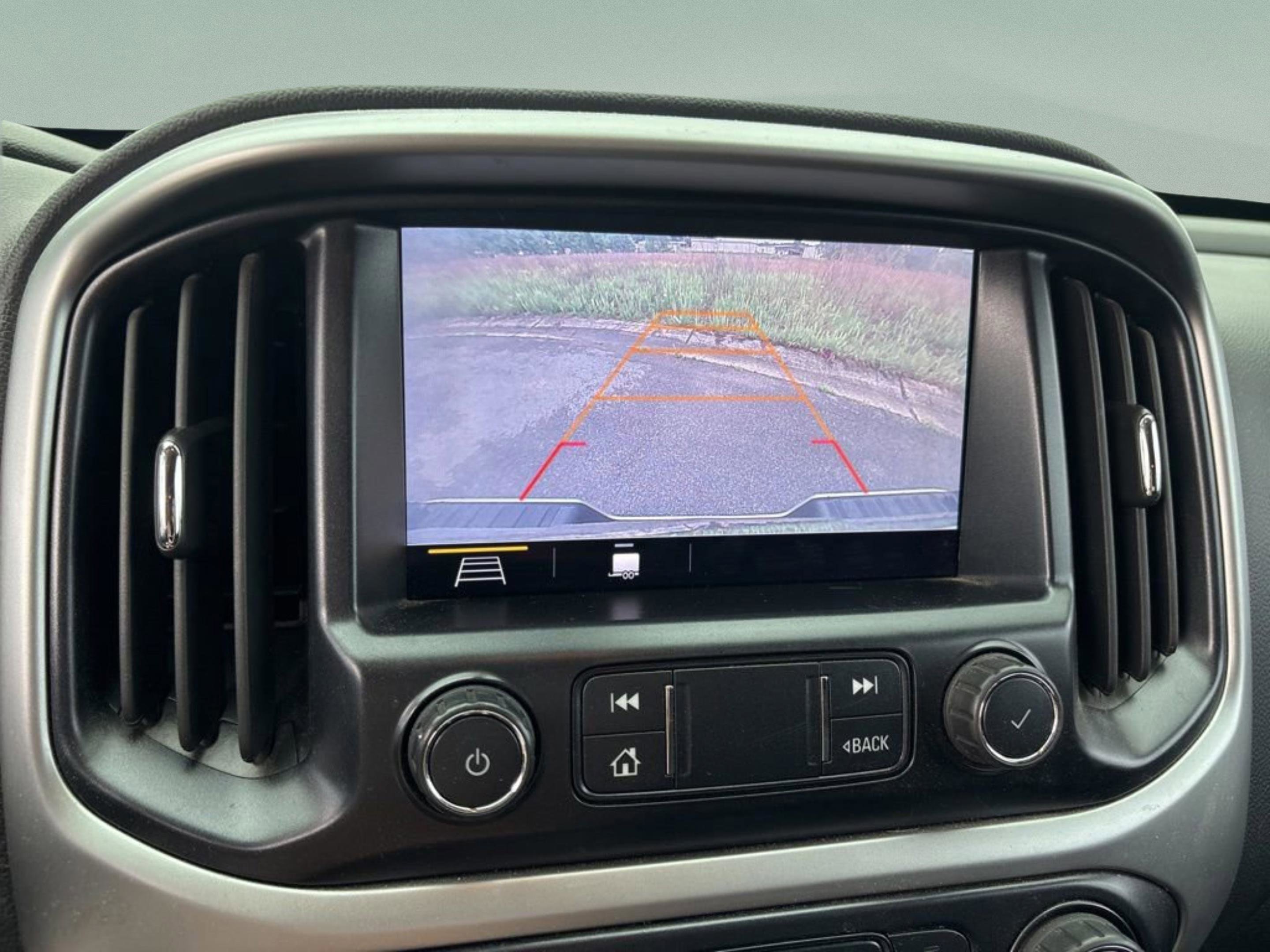 Used 2020 Chevrolet Colorado LT AWD/4WD image 15