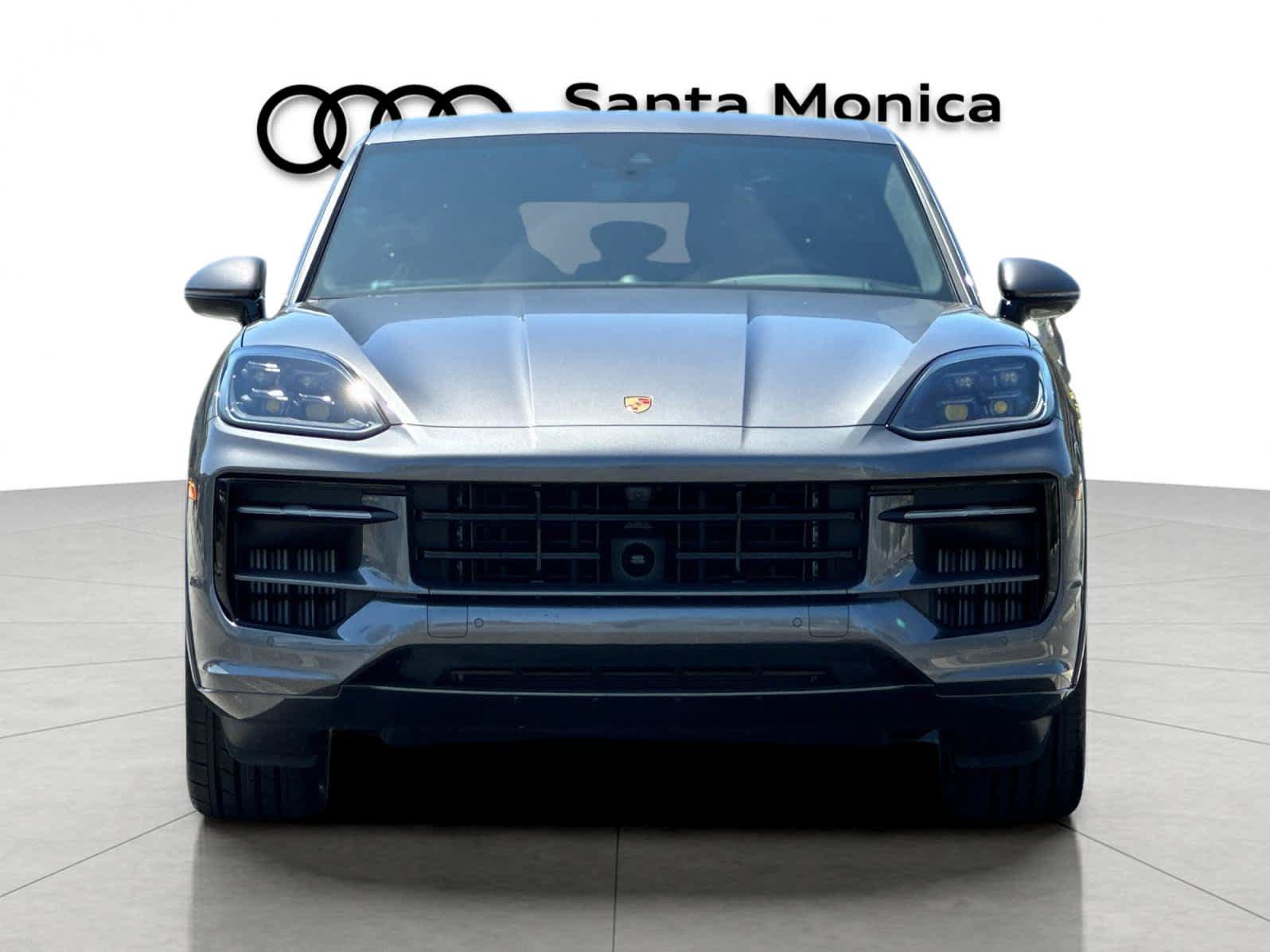 Used 2025 Porsche Cayenne GTS AWD/4WD image 10