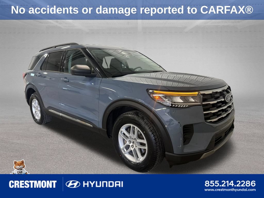 Used 2025 Ford Explorer Active AWD/4WD image 1
