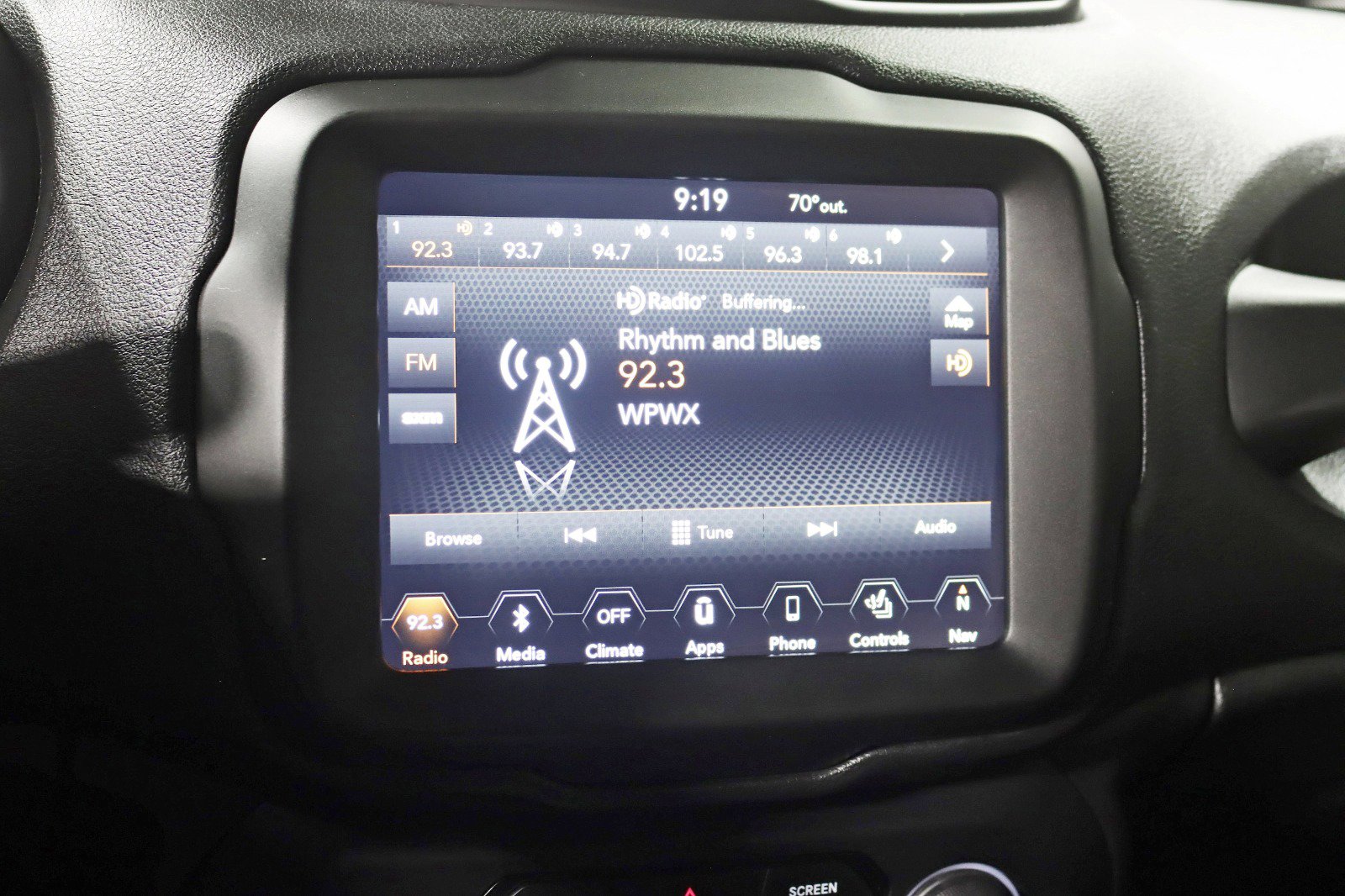 Used 2019 Jeep Renegade Trailhawk AWD/4WD image 19