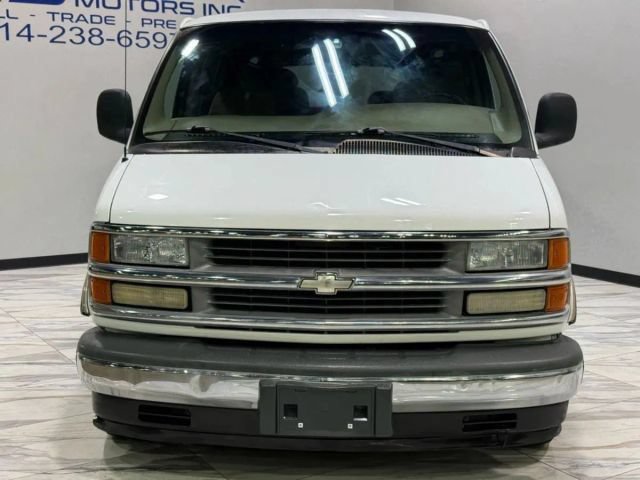 Used 2002 Chevrolet Express 1500 w/ LS Preferred Equipment Group RWD image 3