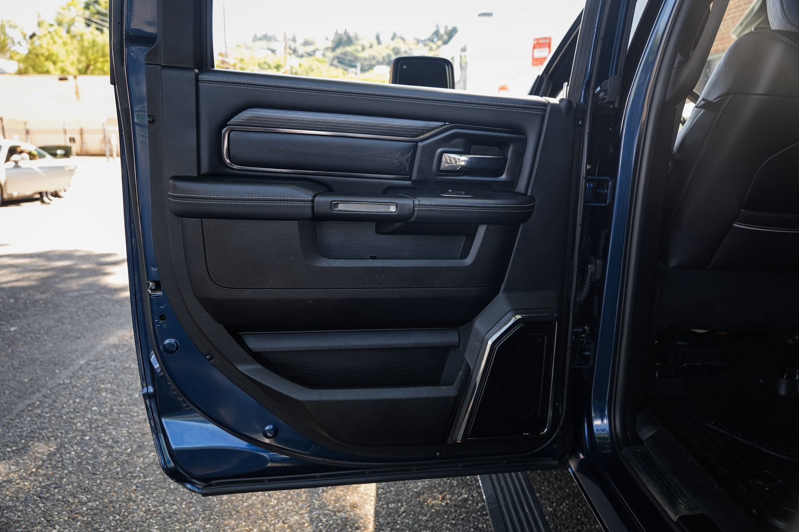 Used 2024 RAM 3500 Limited w/ Night Edition AWD/4WD image 34