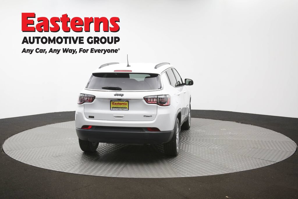 Used 2022 Jeep Compass Latitude w/ Convenience Group FWD image 38