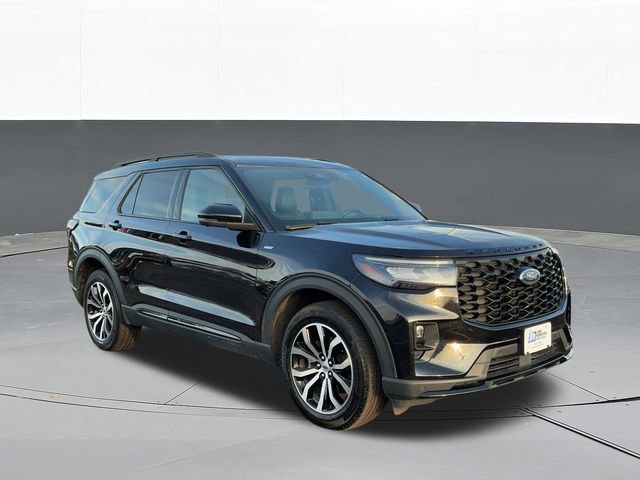 Used 2025 Ford Explorer ST-Line image 1