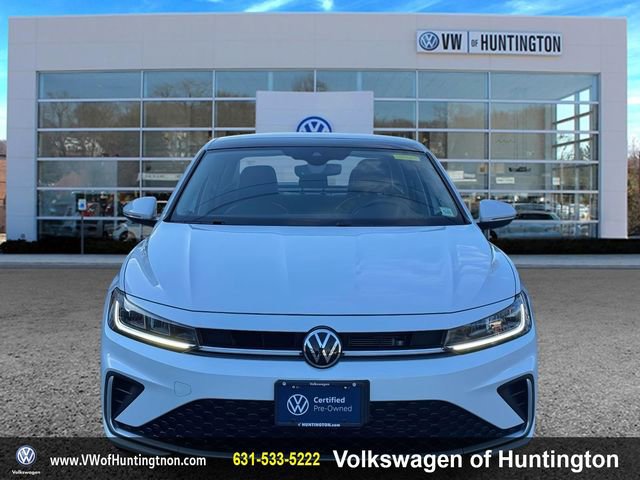 Certified 2025 Volkswagen Jetta SEL image 2