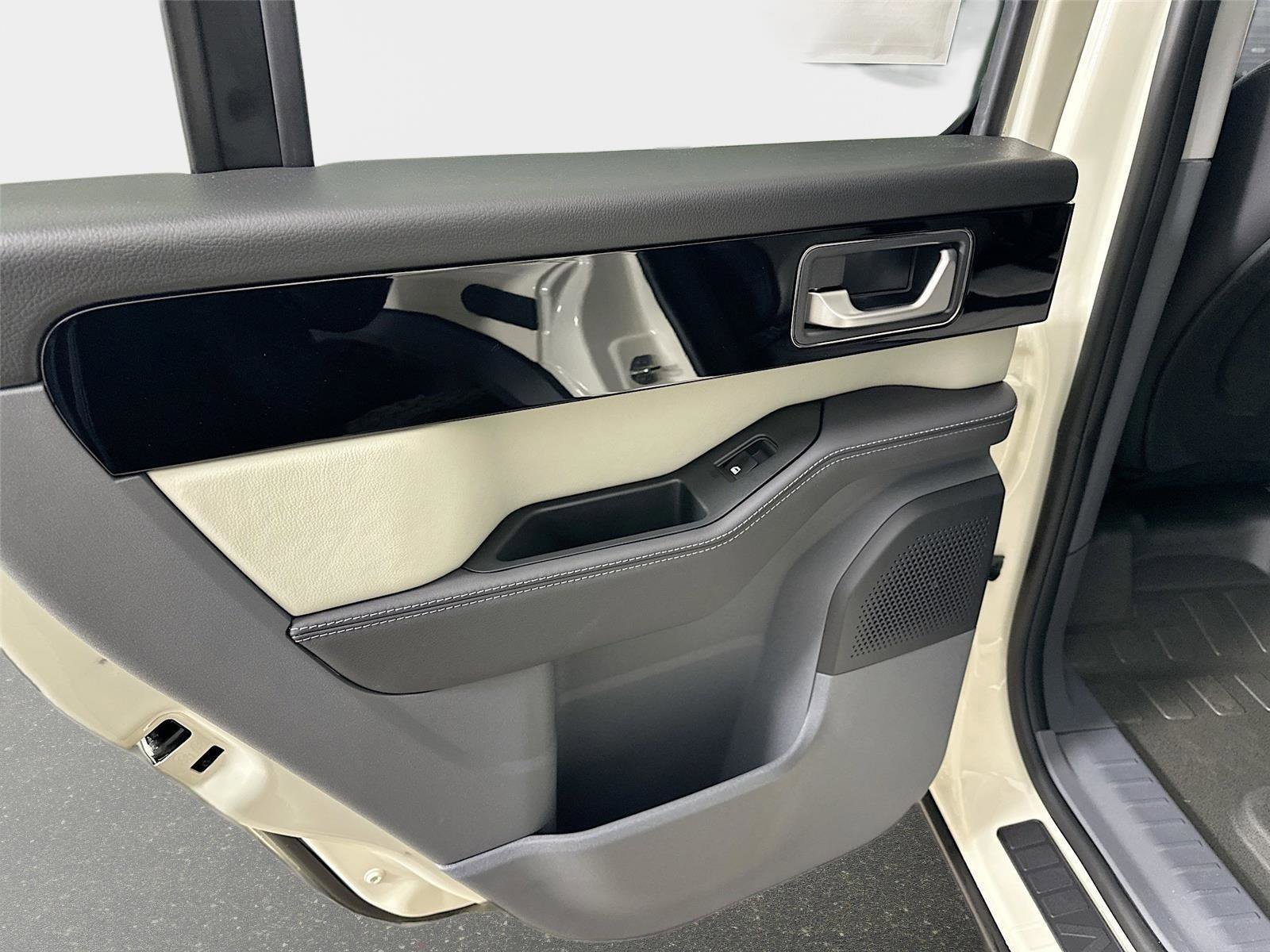 New 2025 INEOS Grenadier Fieldmaster Edition image 36