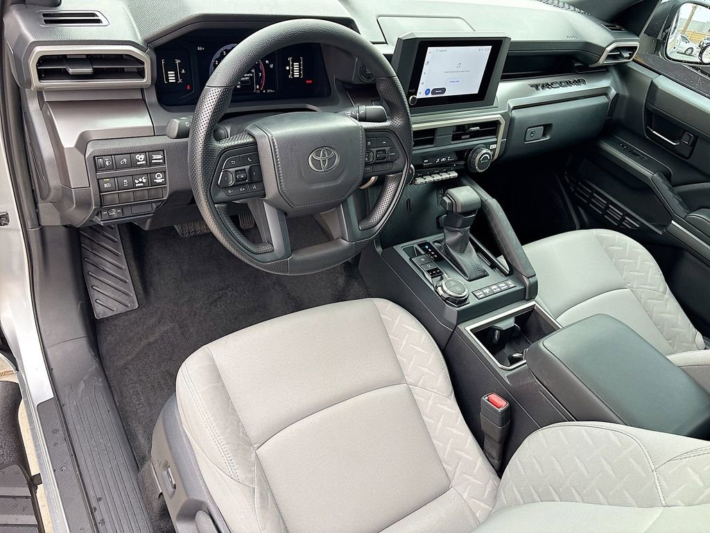 Used 2025 Toyota Tacoma SR5 image 9