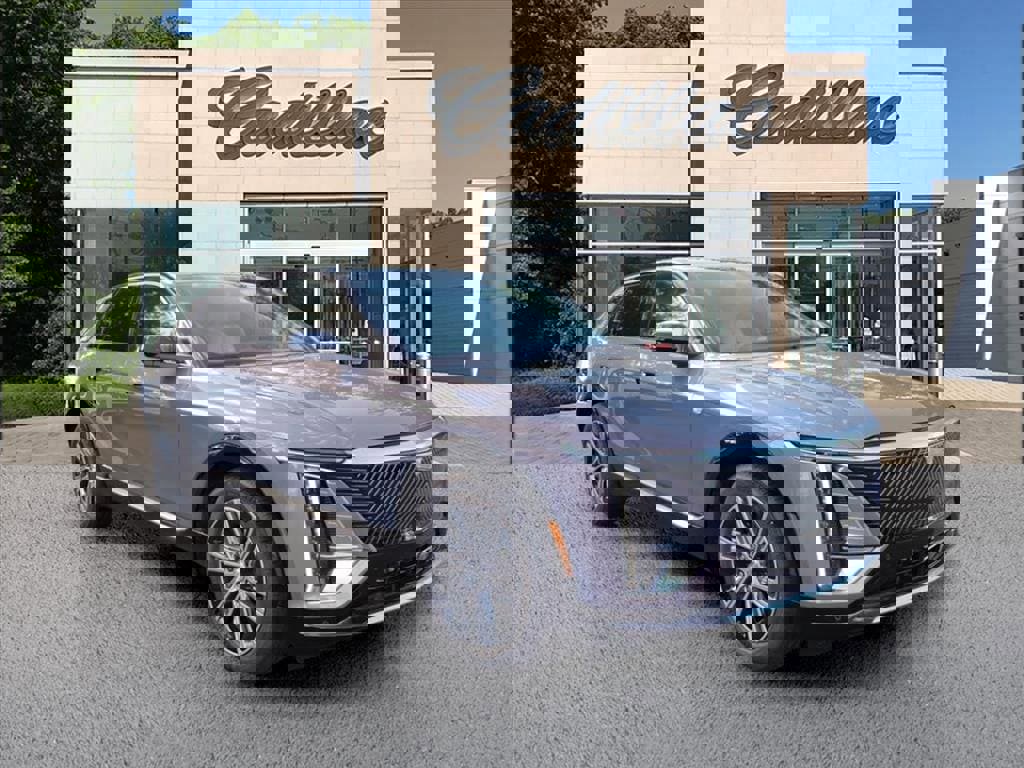 New 2026 Cadillac Lyriq Luxury image 7