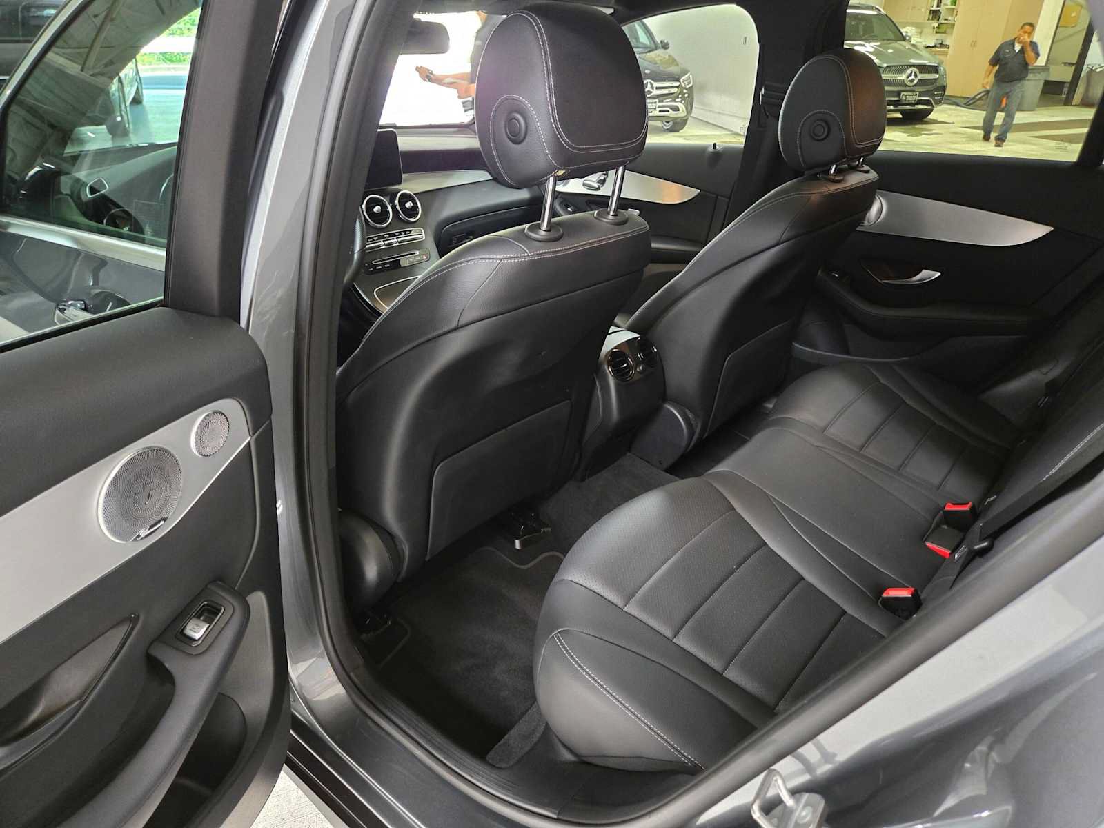 Used 2019 Mercedes-Benz GLC 350e 4MATIC image 15