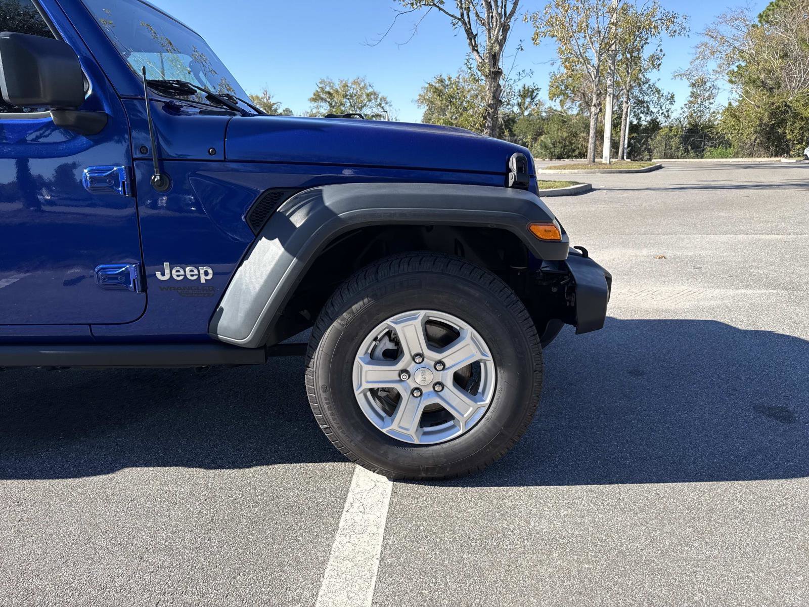 Used 2018 Jeep Wrangler Unlimited Sport S image 12