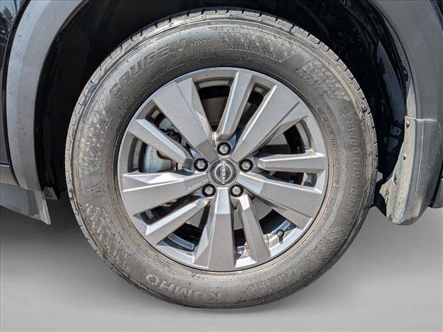 Used 2024 Nissan Pathfinder SV w/ SV Premium Package FWD image 18