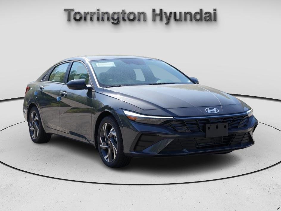 New 2025 Hyundai Elantra Sport
