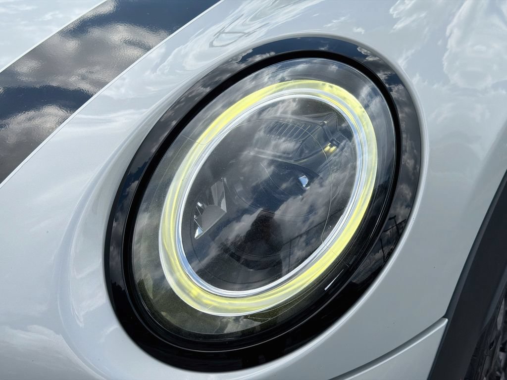 Used 2022 MINI Cooper S w/ Premium Package FWD image 9