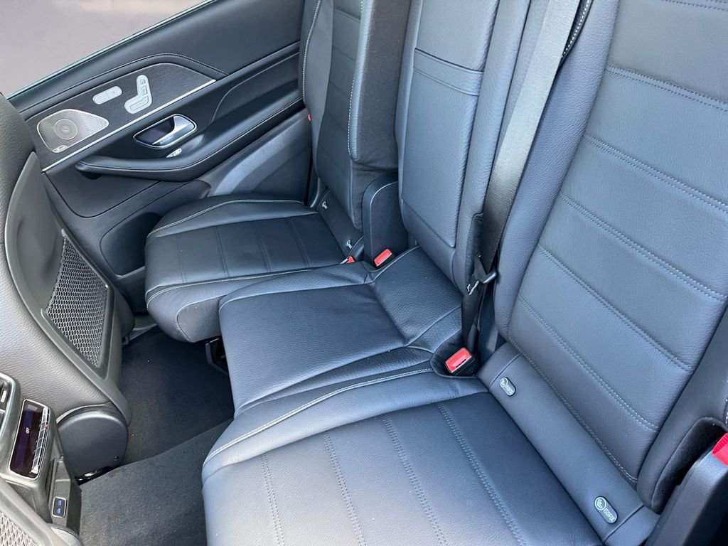 New 2026 Mercedes-Benz GLS 580 4MATIC image 8