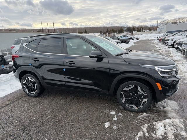 New 2026 Kia Seltos SX w/ SX Sunroof Package AWD/4WD image 2