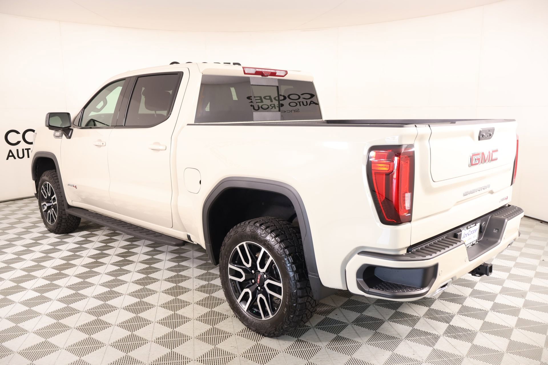 Used 2026 GMC Sierra 1500 AT4 w/ AT4 Premium Package AWD/4WD image 24
