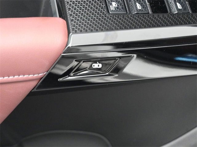 New 2025 BMW 760i xDrive w/ Executive Package image 21