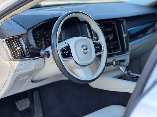 Used 2018 Volvo S90 T5 Momentum w/ Protection Package AWD/4WD image 11