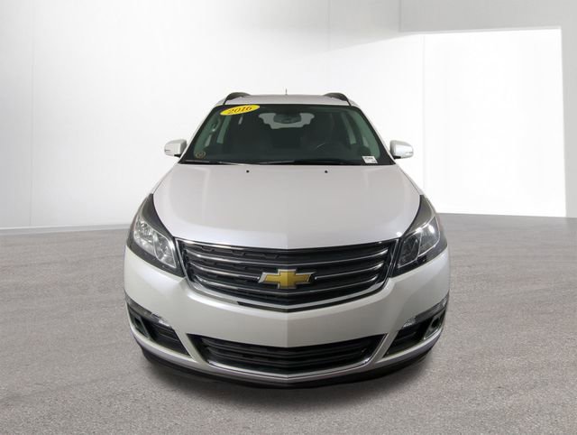 Used 2016 Chevrolet Traverse LT w/ Style and Technology Package image 16