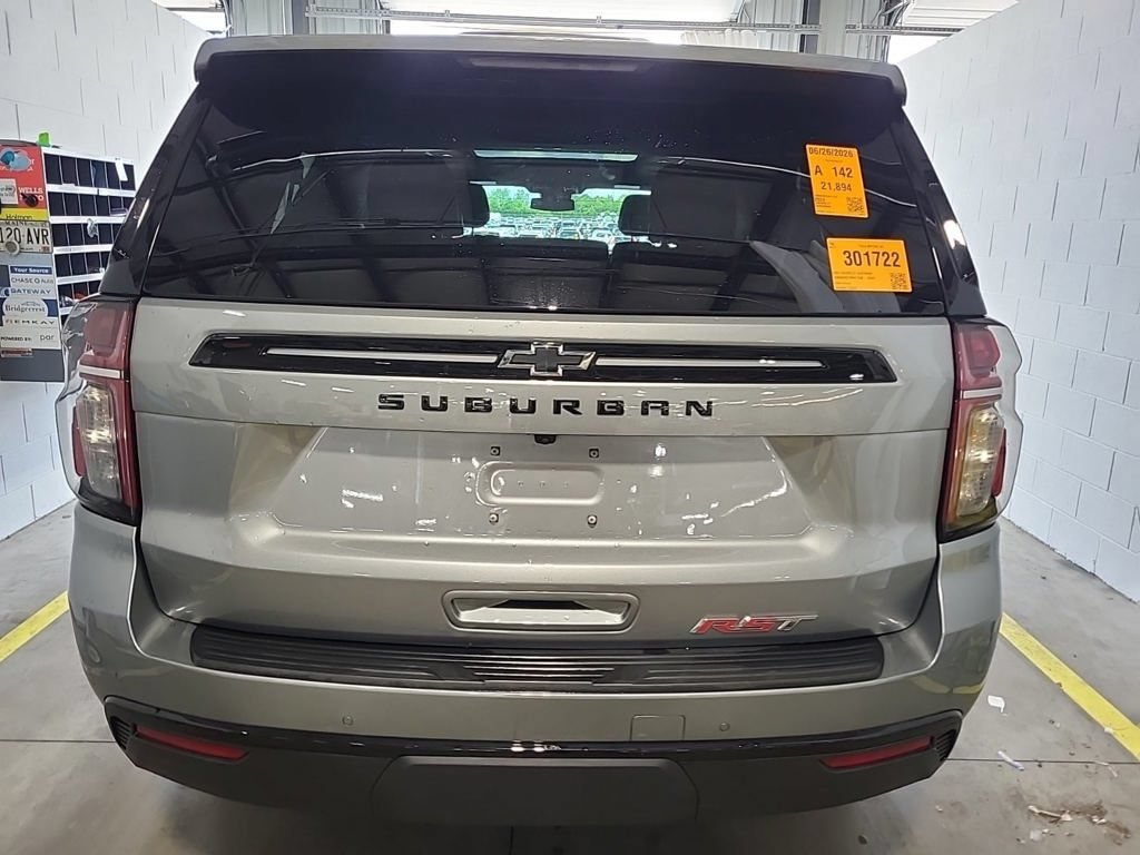 Used 2024 Chevrolet Suburban RST w/ Luxury Package AWD/4WD image 14