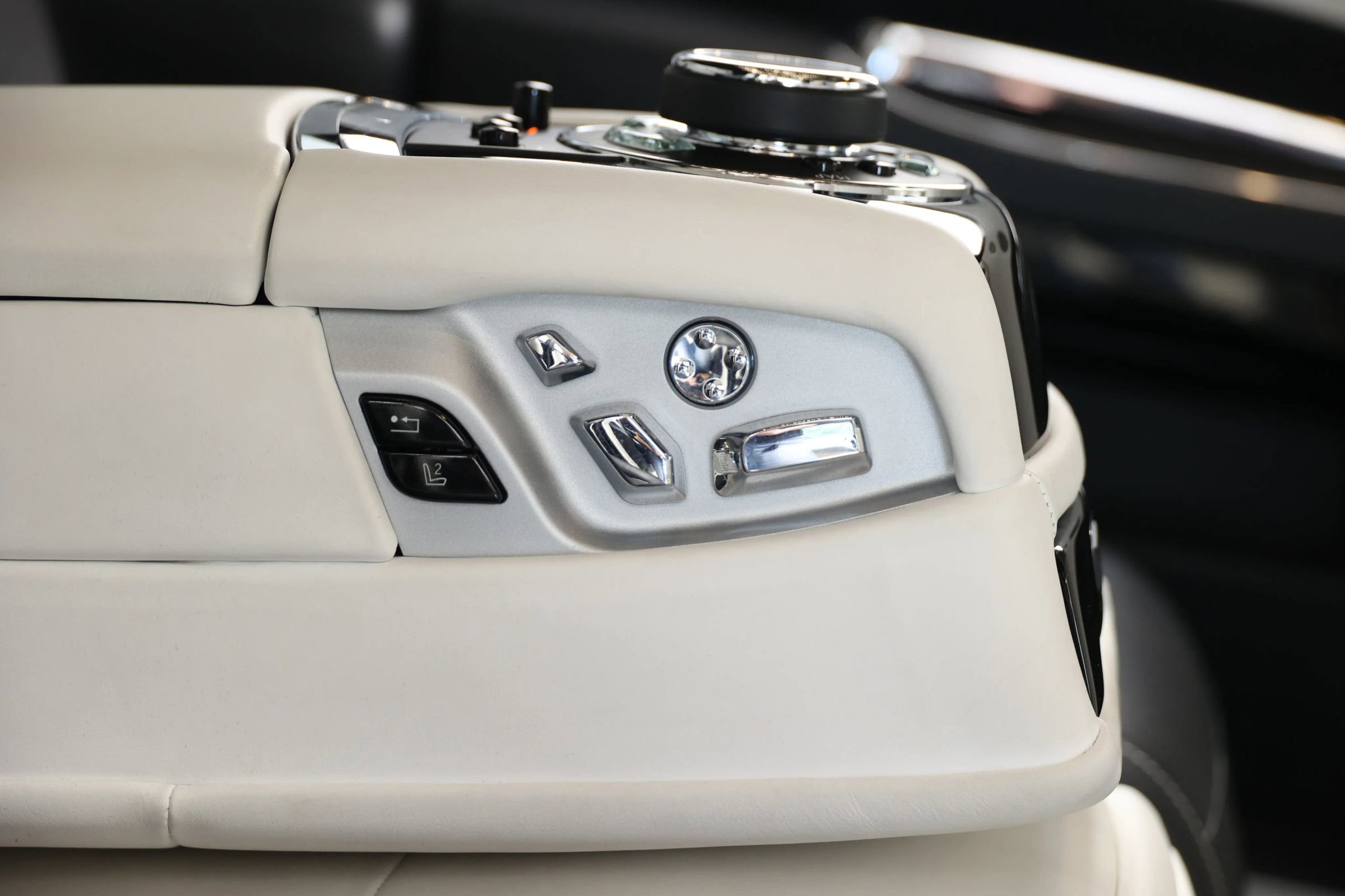 Used 2017 Rolls-Royce Ghost Series II Sedan 4D image 99