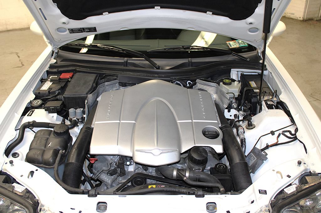 Used 2005 Chrysler Crossfire Limited RWD image 26