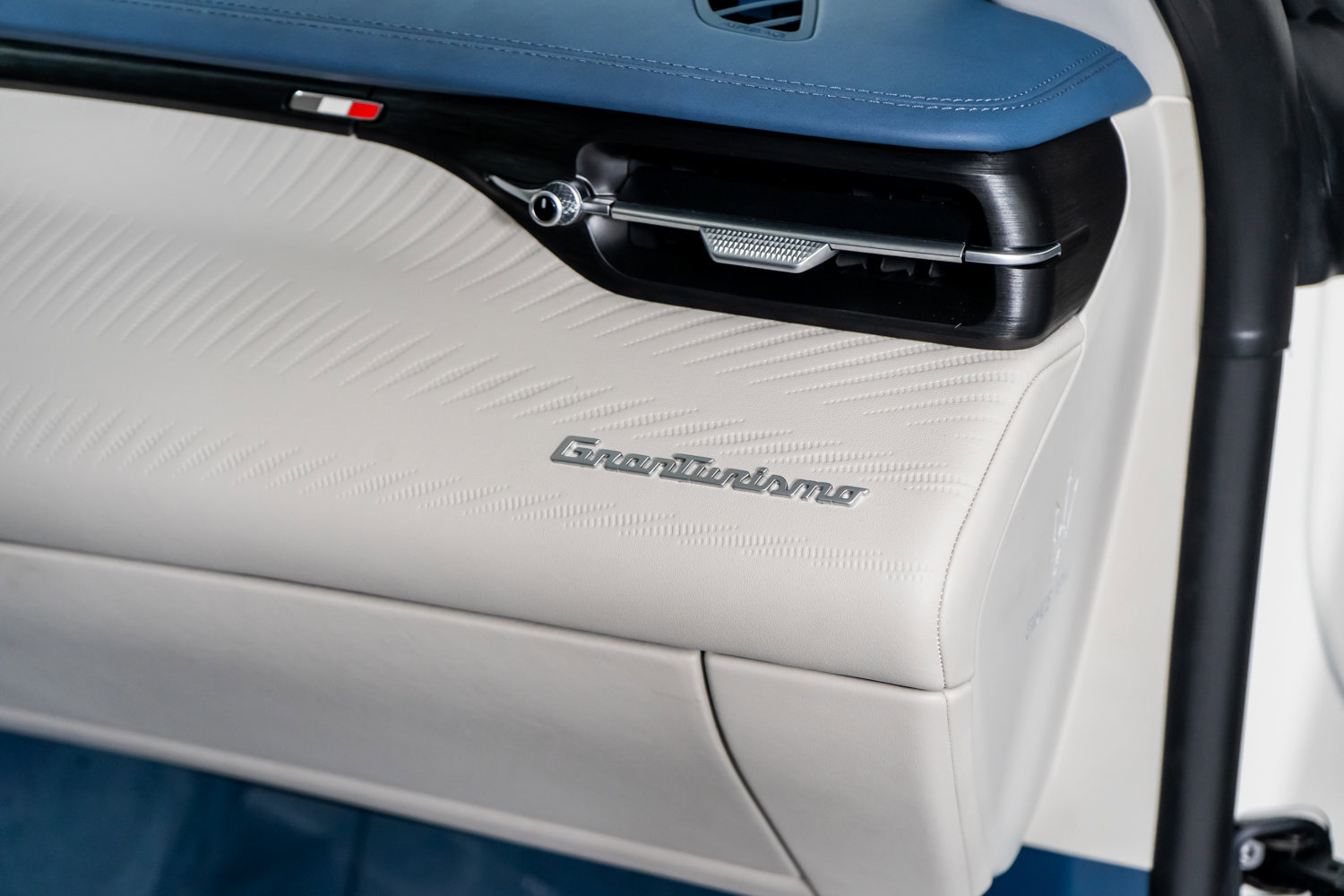 Used 2024 Maserati GranTurismo Folgore image 54