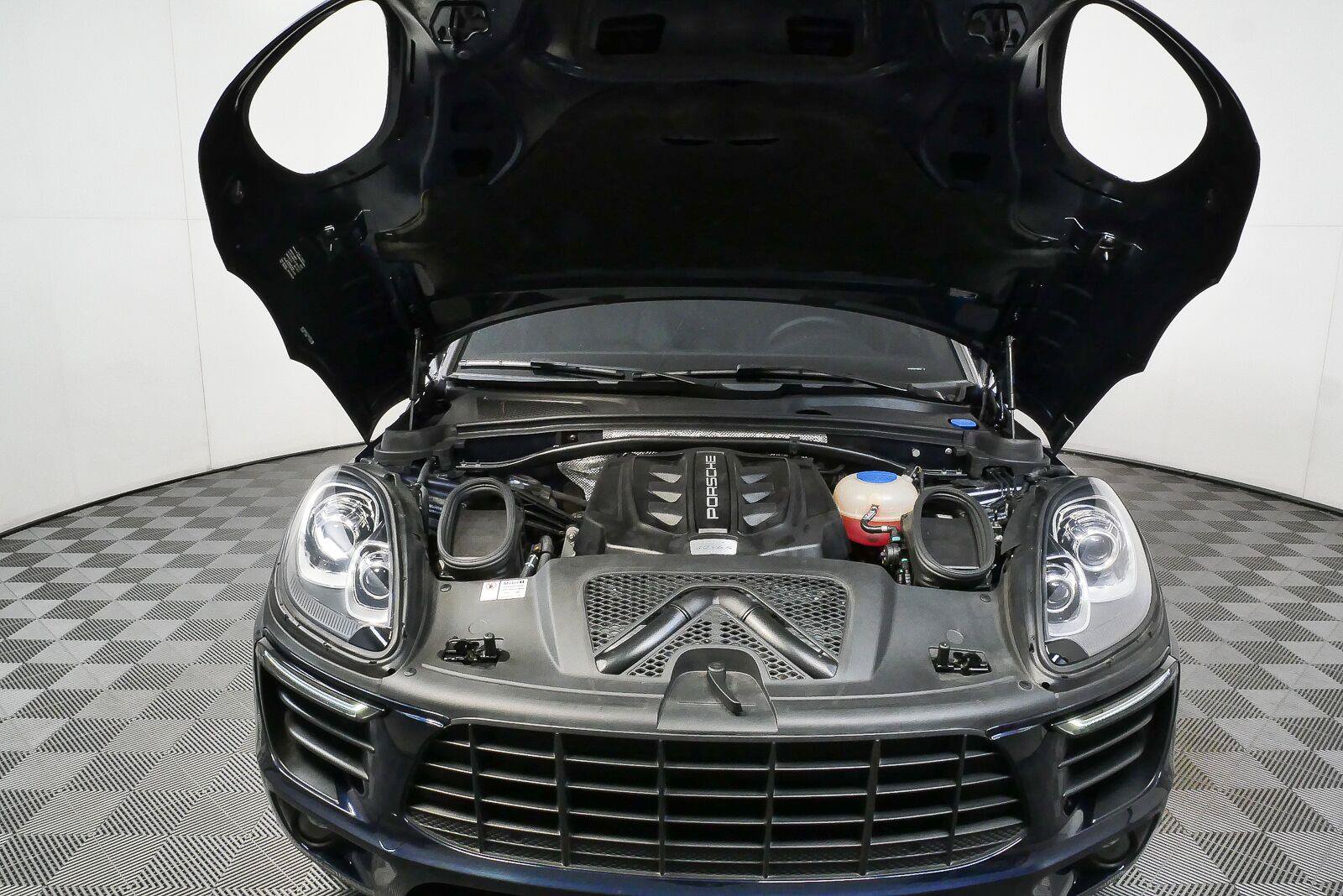 Used 2018 Porsche Macan S AWD/4WD image 36