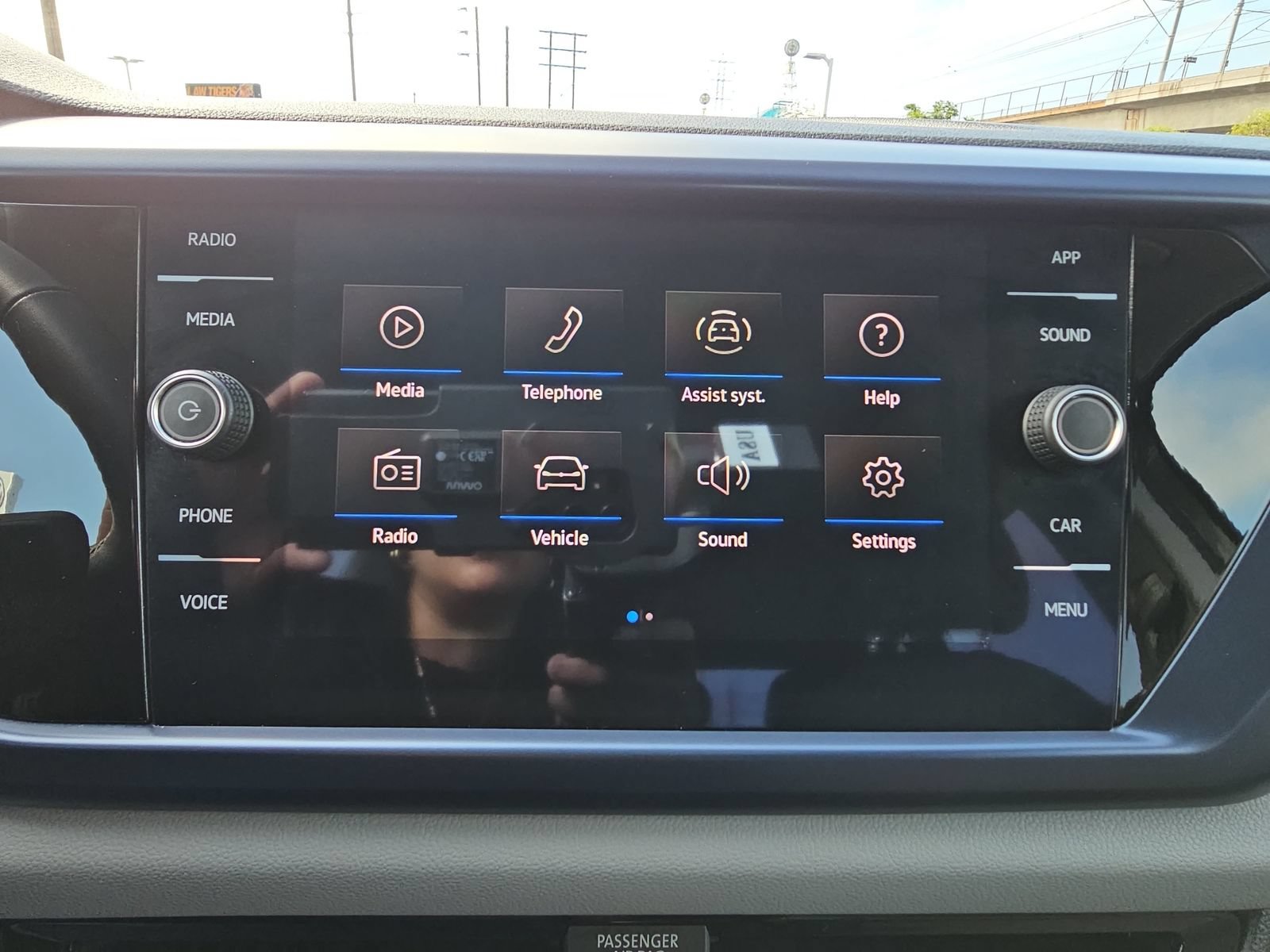 Certified 2022 Volkswagen Taos SE FWD image 20