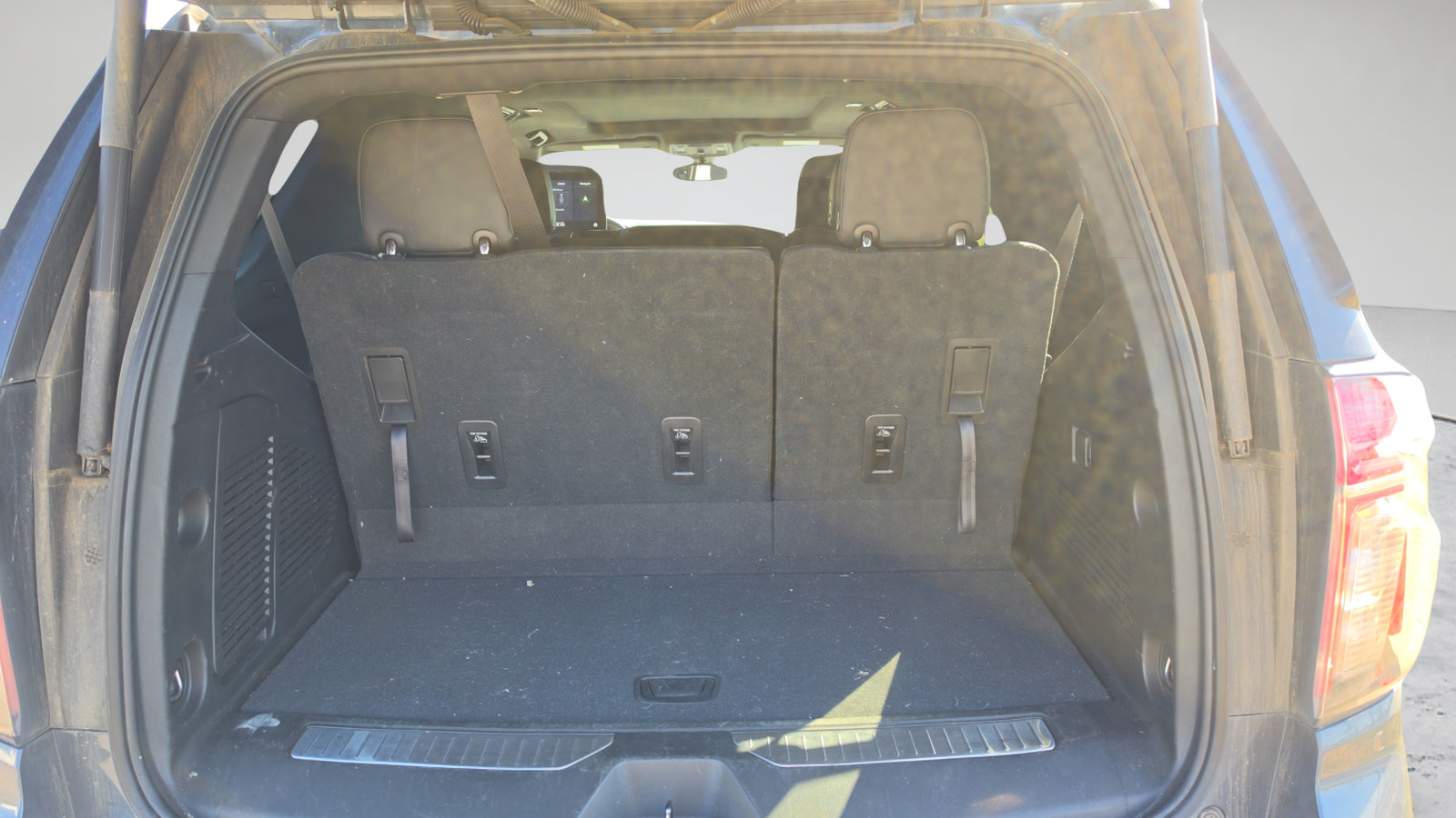 Used 2021 Chevrolet Tahoe RST w/ Rear Media and Nav Package AWD/4WD image 20