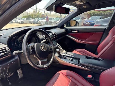 Used 2018 Lexus IS 300 F Sport w/ F Sport Package RWD image 19