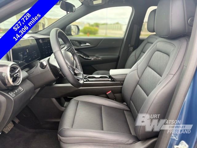 Used 2025 Chevrolet Equinox LT w/ Convenience Package II AWD/4WD image 9