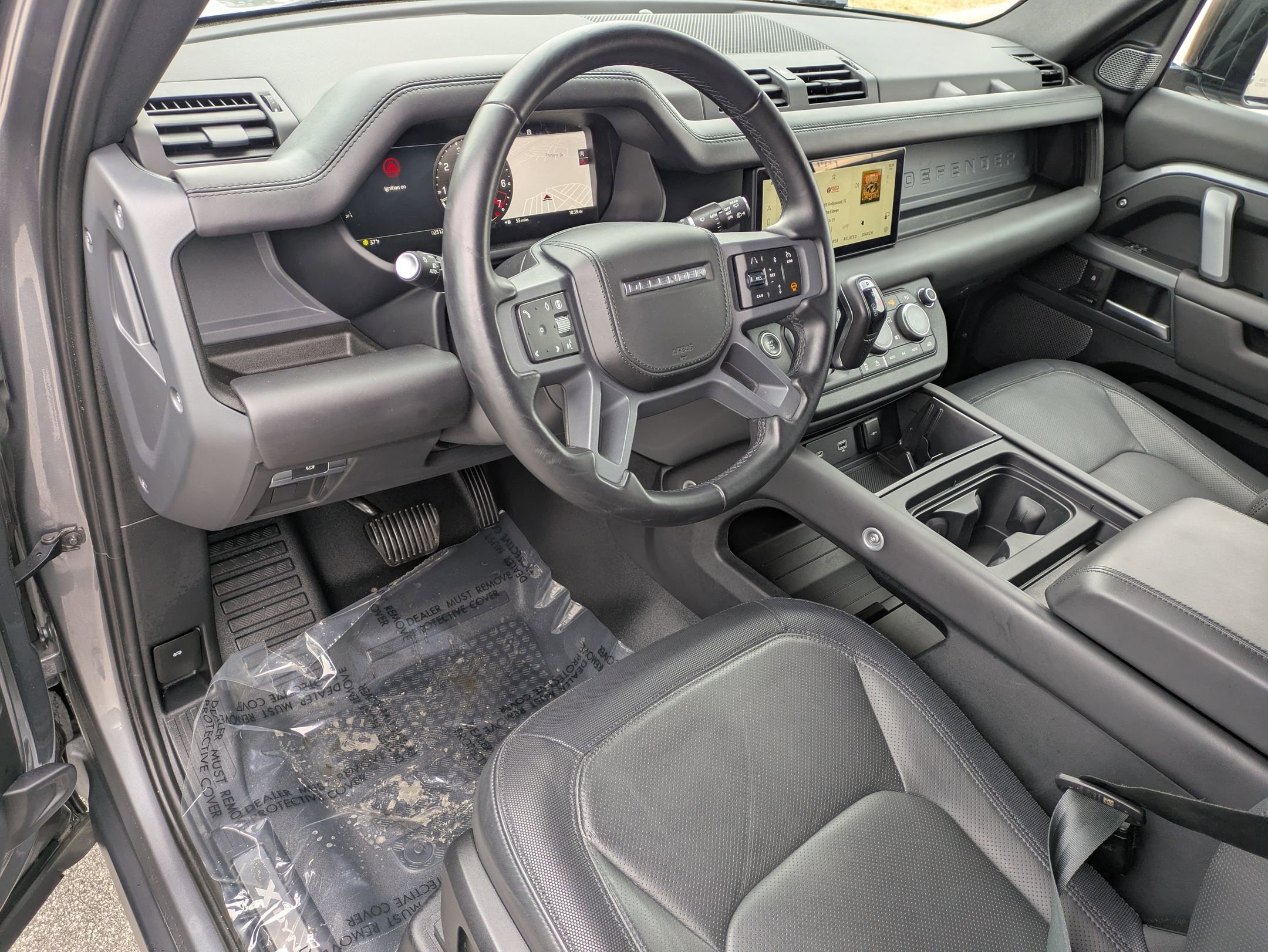 Certified 2024 Land Rover Defender 110 X-Dynamic SE image 9