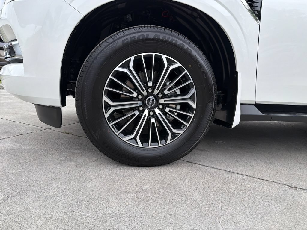 New 2026 Nissan Armada Platinum RWD image 12