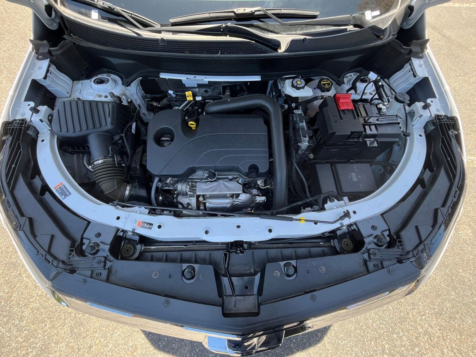 Used 2025 Chevrolet Equinox LT FWD image 32