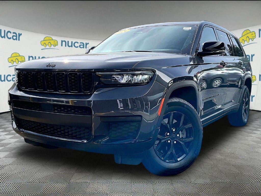 Used 2024 Jeep Grand Cherokee L Altitude AWD/4WD image 3