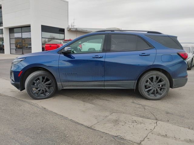 Used 2023 Chevrolet Equinox RS image 2