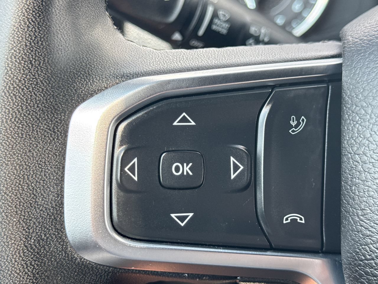 Used 2025 RAM 1500 Big Horn AWD/4WD image 28