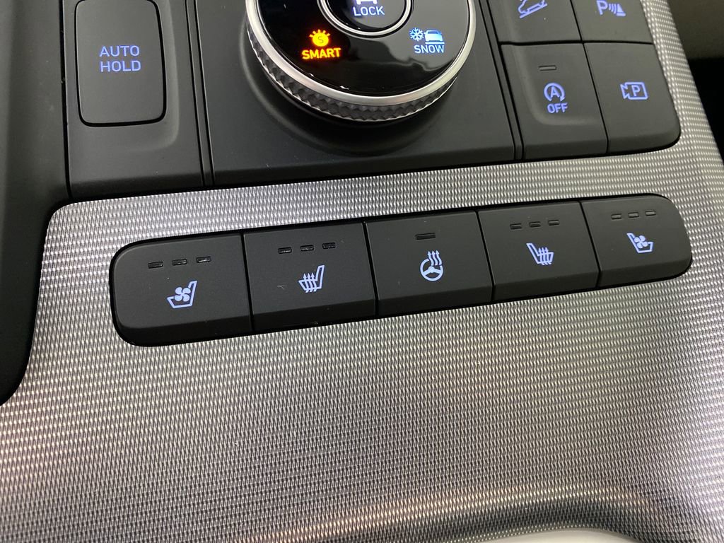 Used 2024 Hyundai Palisade Calligraphy image 24