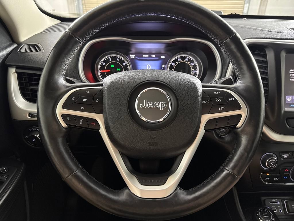 Used 2014 Jeep Cherokee Limited image 14