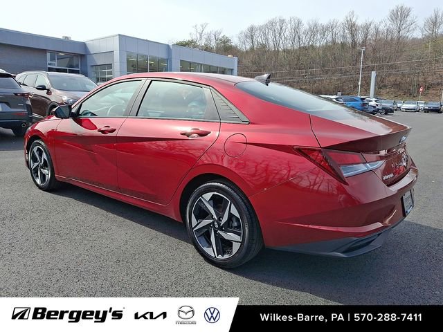 Used 2023 Hyundai Elantra SEL w/ Convenience Package image 8