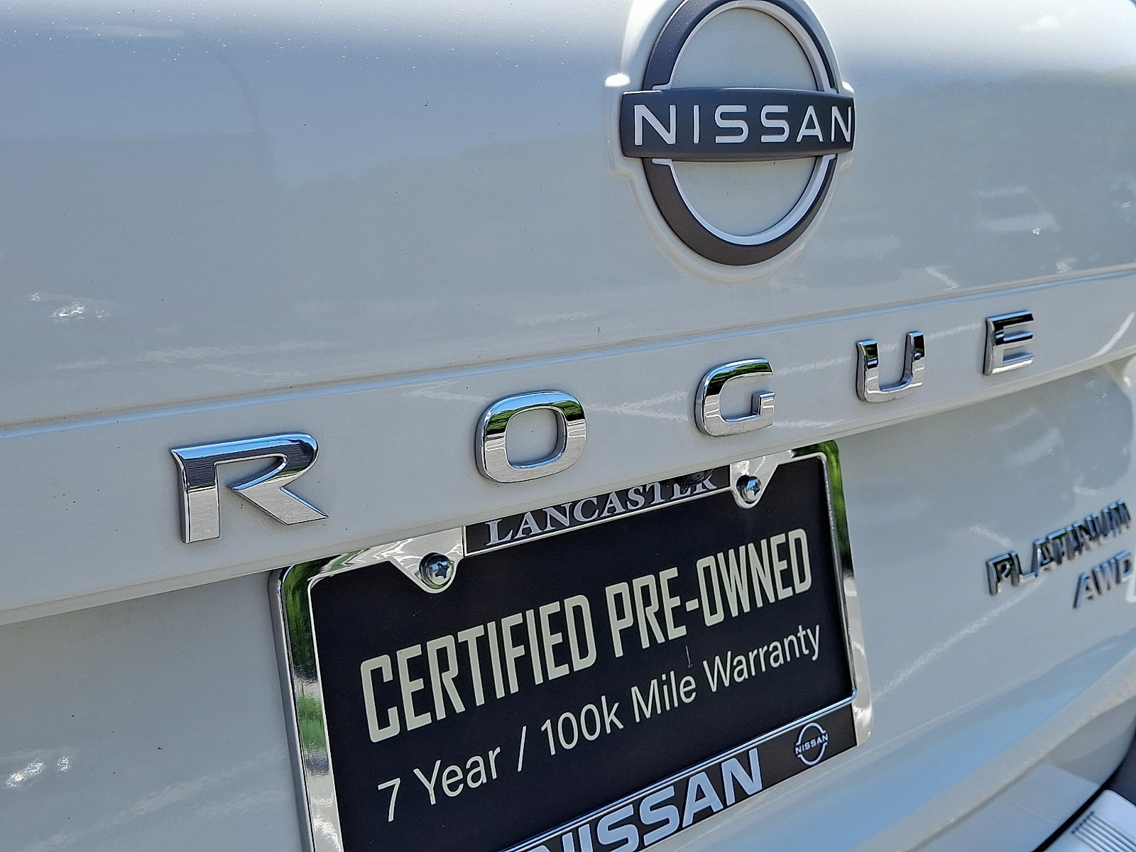 Certified 2023 Nissan Rogue Platinum w/ Platinum Premium Package AWD/4WD image 32